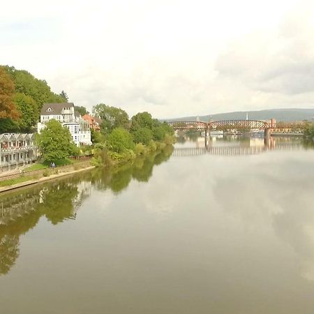 Weserwohnung - Bootshaus Urlaub Am Wasser Хамелн Екстериор снимка
