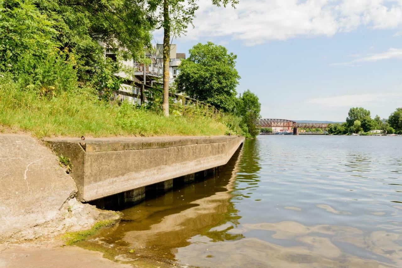 Weserwohnung - Bootshaus Urlaub Am Wasser Хамелн Екстериор снимка
