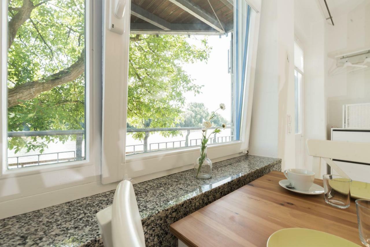 Weserwohnung - Bootshaus Urlaub Am Wasser Хамелн Екстериор снимка