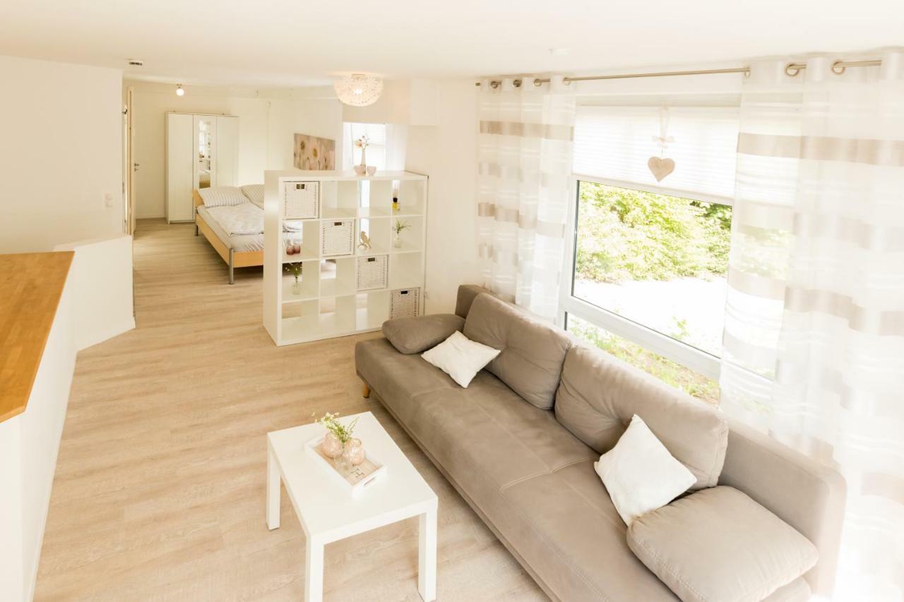 Weserwohnung - Bootshaus Urlaub Am Wasser Хамелн Екстериор снимка