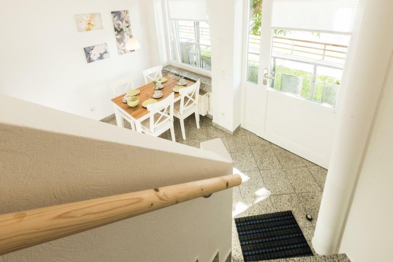 Weserwohnung - Bootshaus Urlaub Am Wasser Хамелн Екстериор снимка