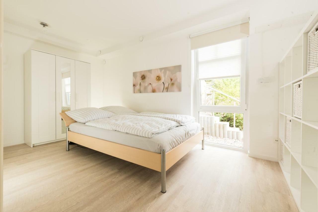 Weserwohnung - Bootshaus Urlaub Am Wasser Хамелн Екстериор снимка
